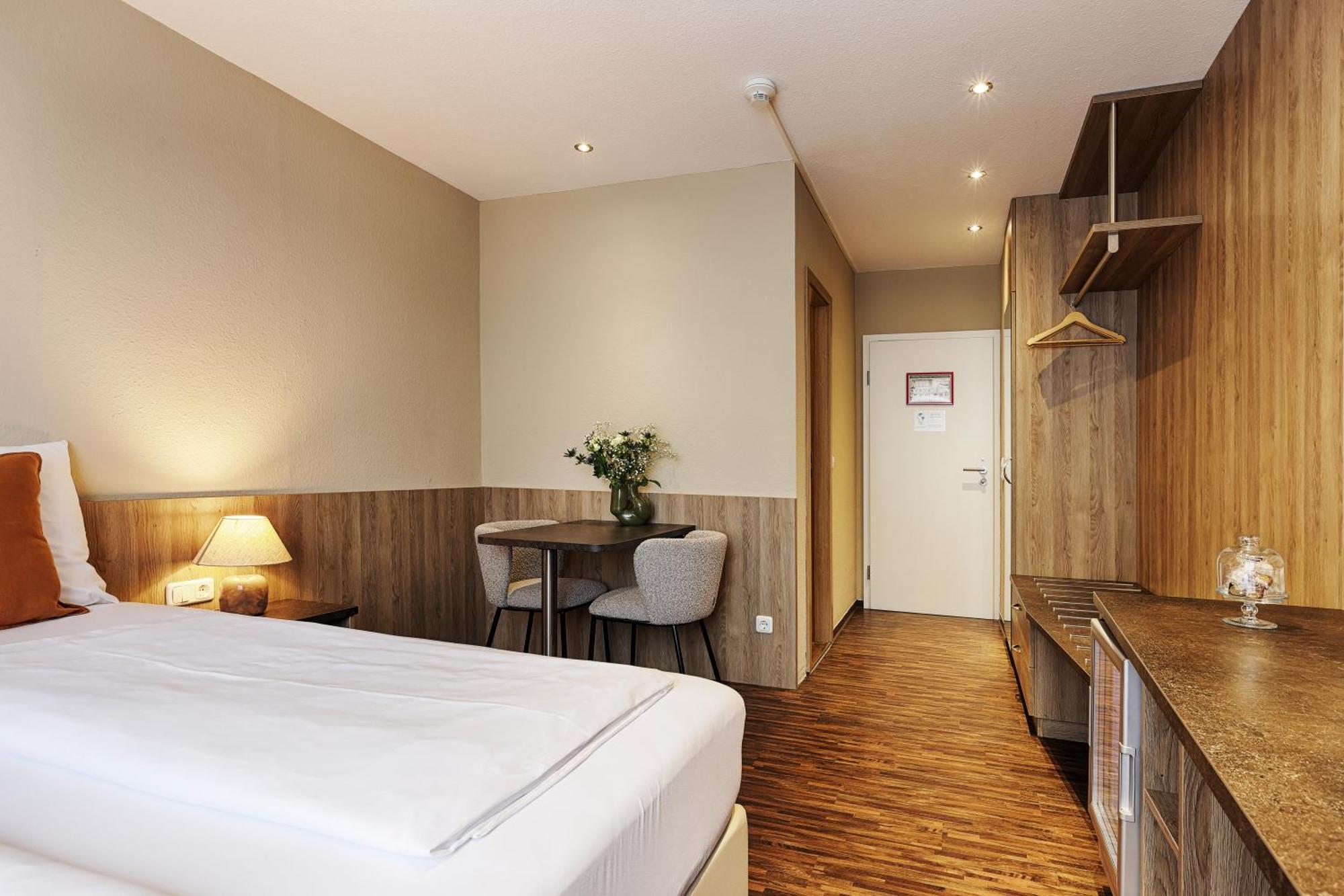 Hotel Fischzucht In Wuerzburg Buitenkant foto
